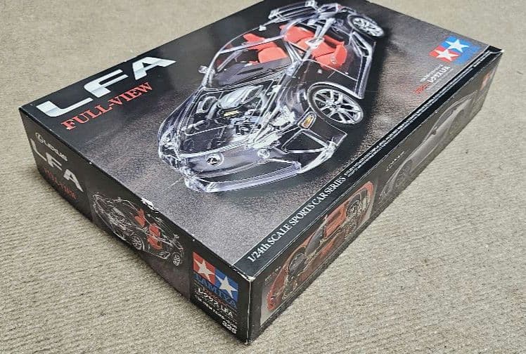 タミヤ 1/24 No.325 フルビュー レクサス LFA プラモデル