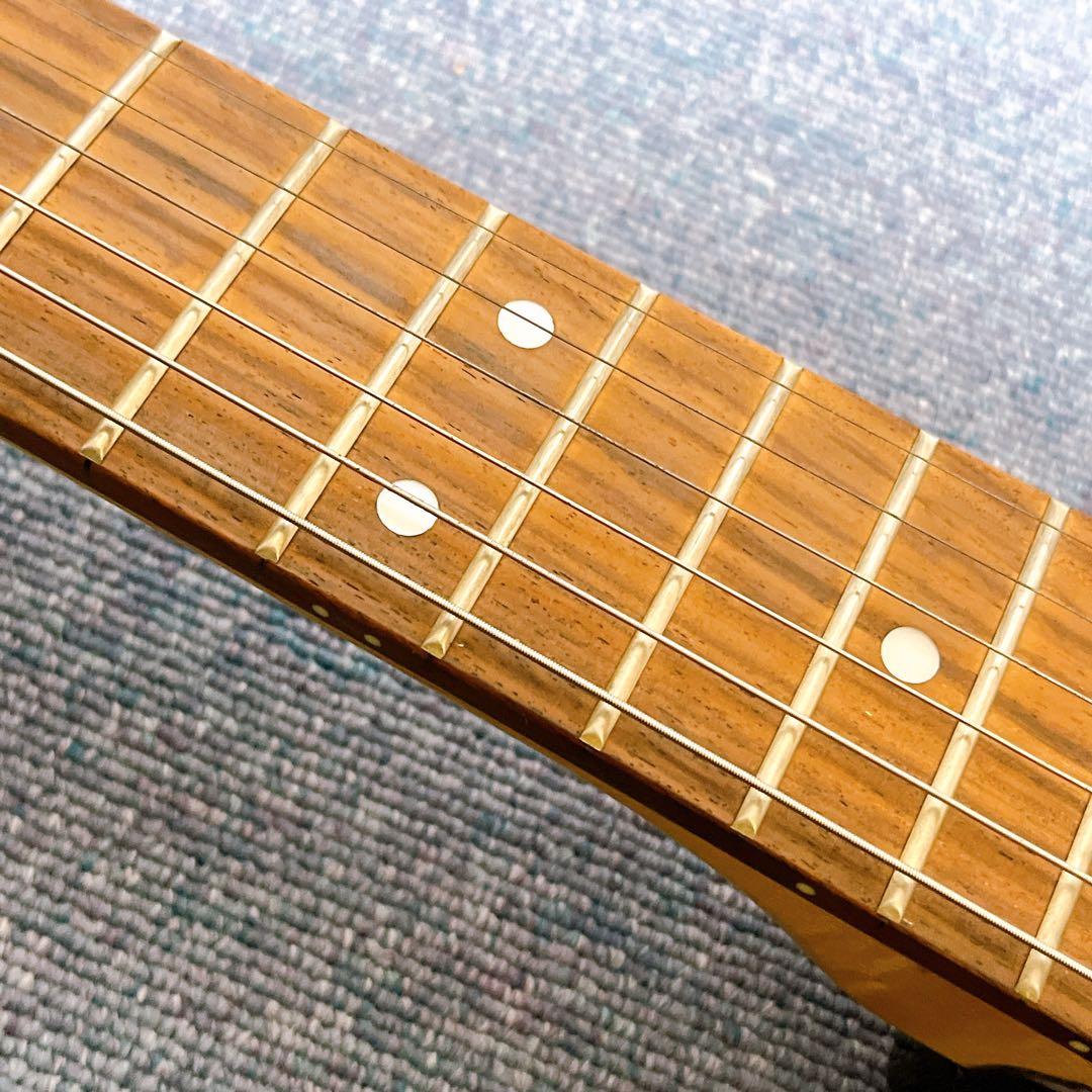 ノーブランド エレキギター ゴールド仕様 ストラトキャスター