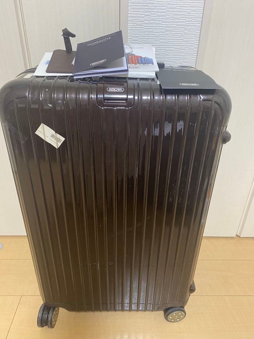 リモワ　サルサデラックス4輪