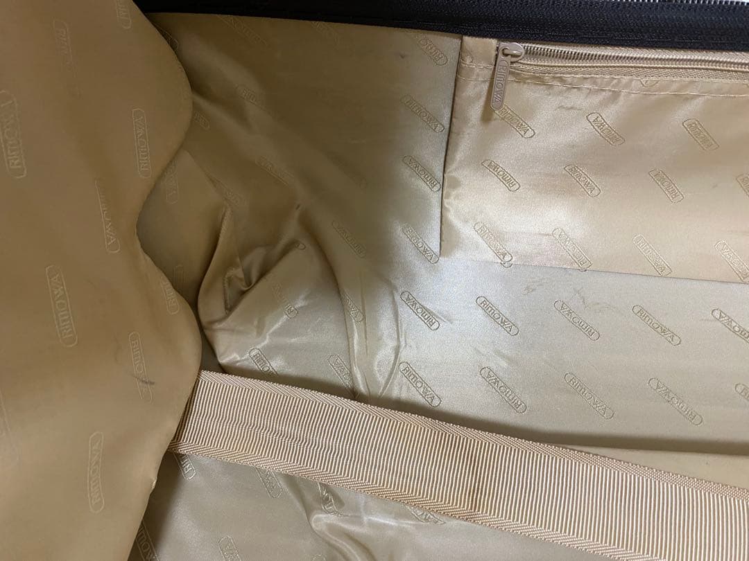 リモワ　サルサデラックス4輪