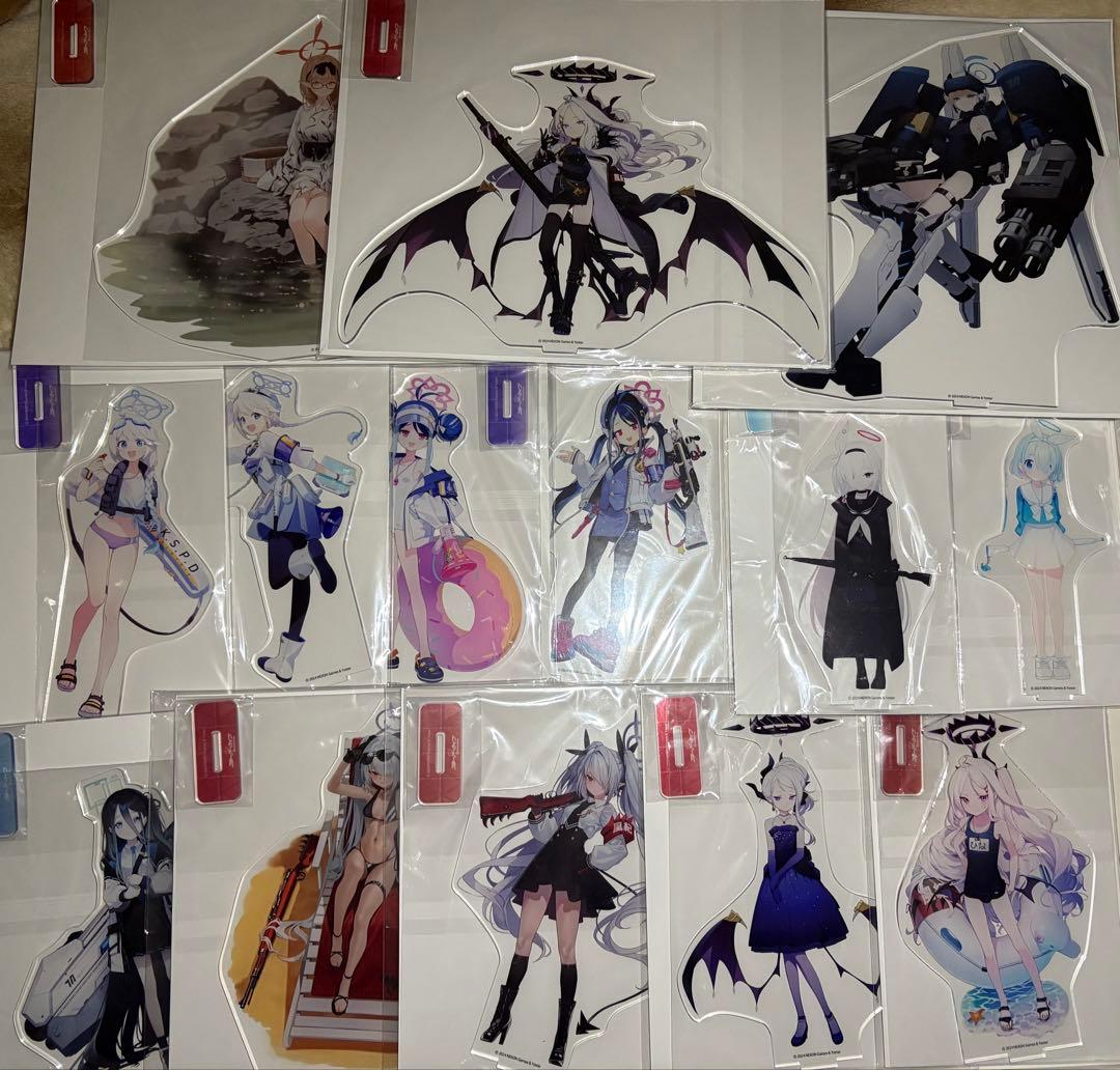 ブルーアーカイブ　アクリルスタンド　セット