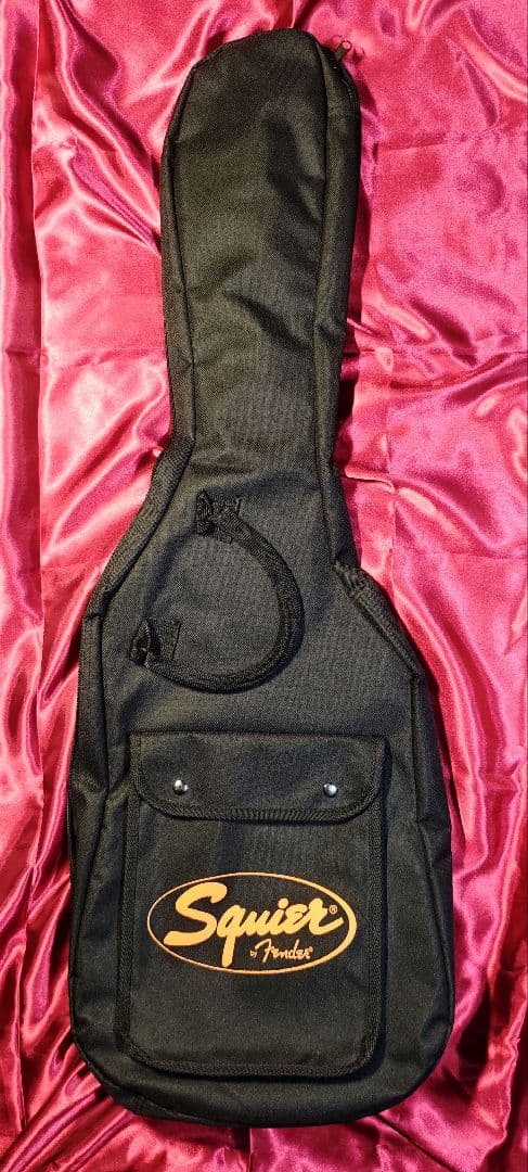 ハローキティ　ミニ　ストラトキャスター