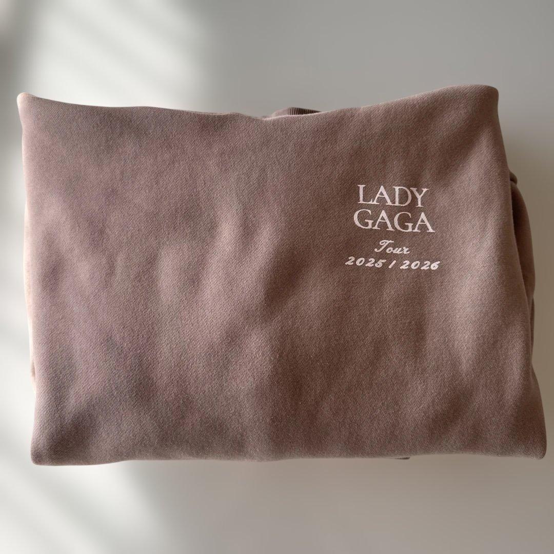 新品Lady Gaga The MAYHEM Ball 公式限定フーディ