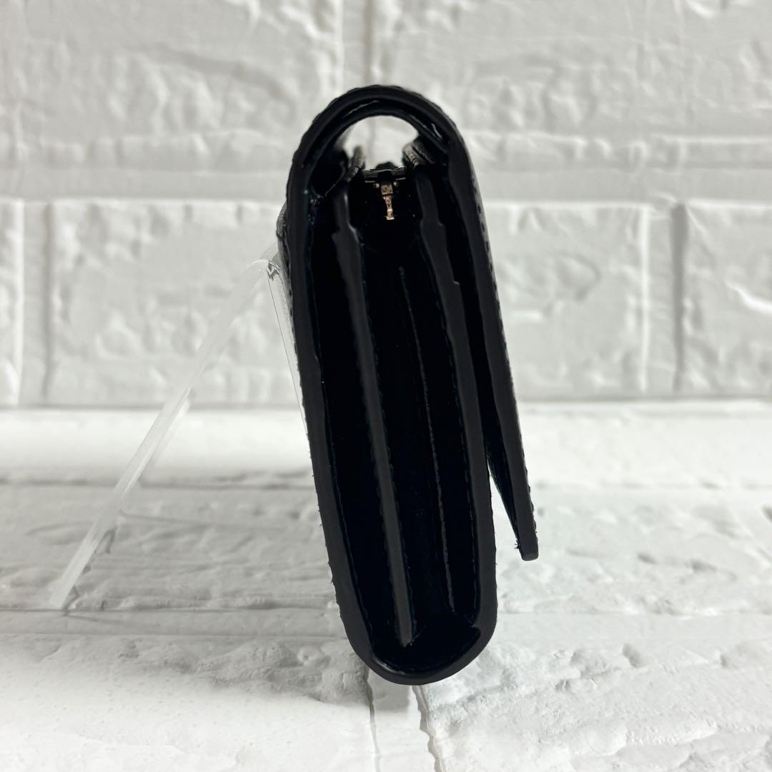 【極美品】フルラ　カメリア　コンパクト財布　M　二つ折り　ブラック