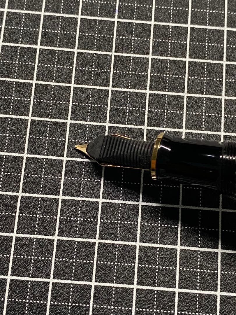 Pelikan Souveran M800 GRAND-PLACE 万年筆