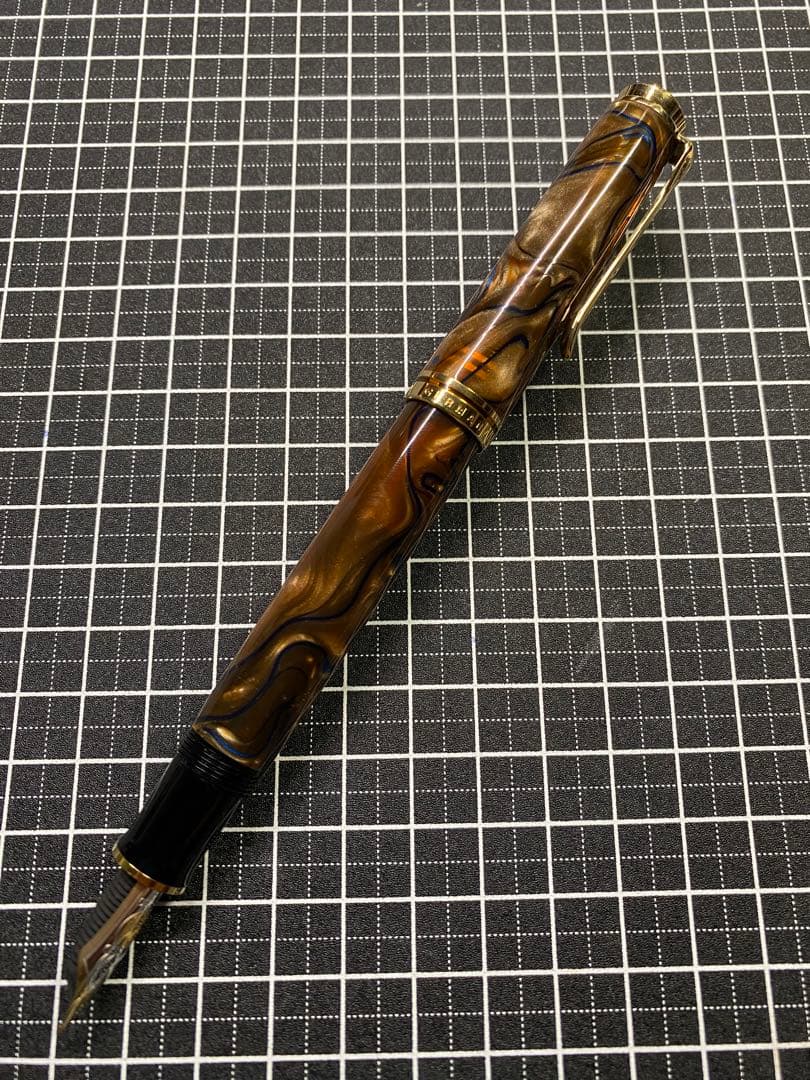 Pelikan Souveran M800 GRAND-PLACE 万年筆