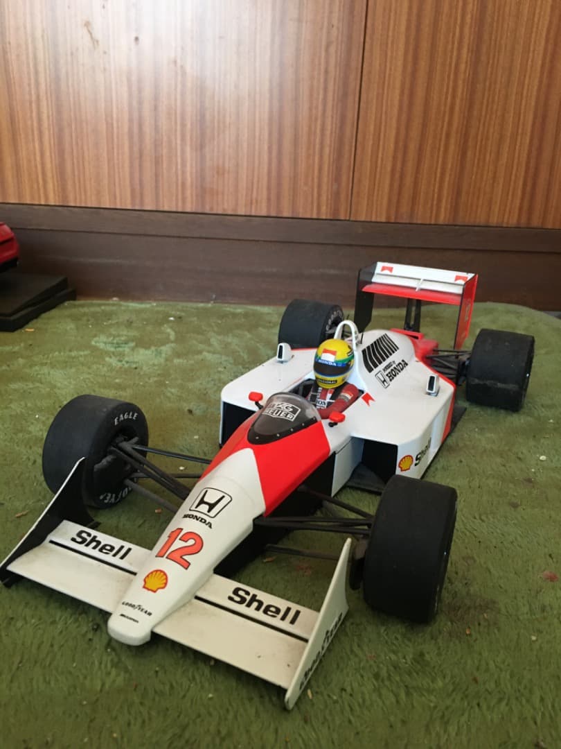 ミニカー MCLAREN MP4/4 HONDA V6 TURBO 1984