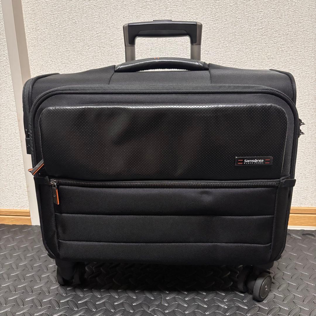 Hiii.＊様向け【美品ワケ有り】サムソナイト　ヴェロン2 スピナーローリング