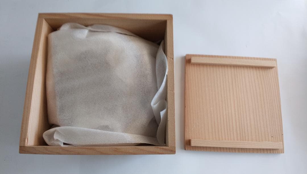 赤茶碗 加藤竹宝 茶道具  抹茶碗 茶碗 共箱 茶道具 美品 です。