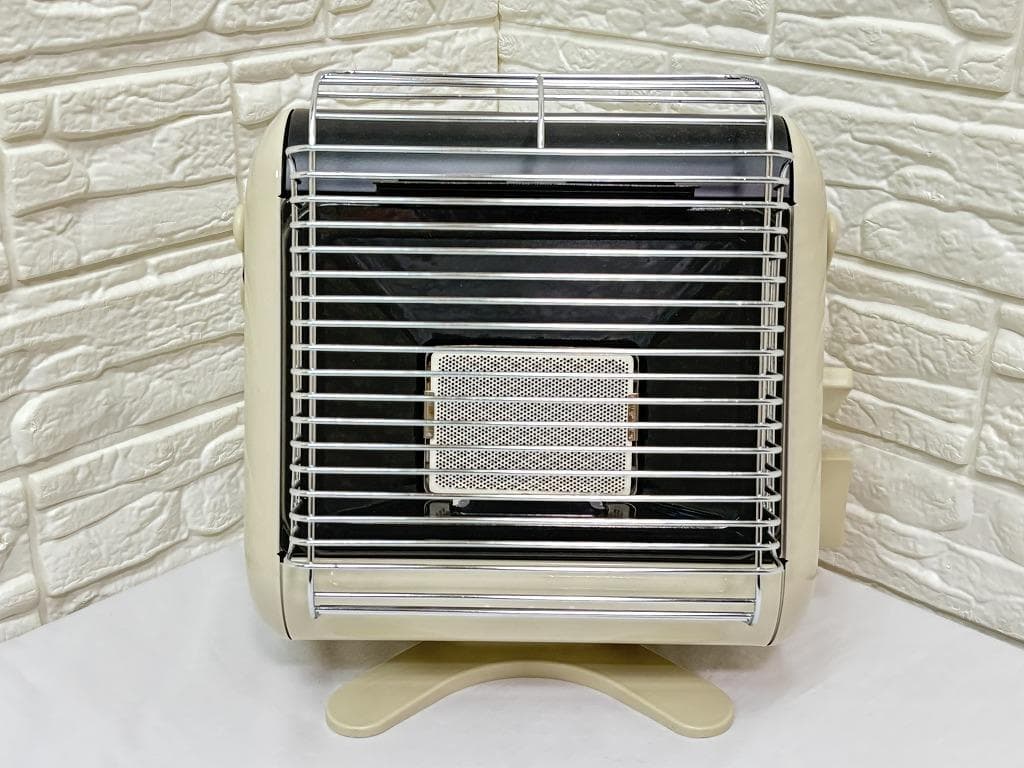 O*I様 Iwatani イワタニ カセットガスストーブ マイ暖 CB-STV-