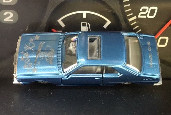 トミカ TRADE CLUB スカイライン ジャパン スヌーピー クリスマス