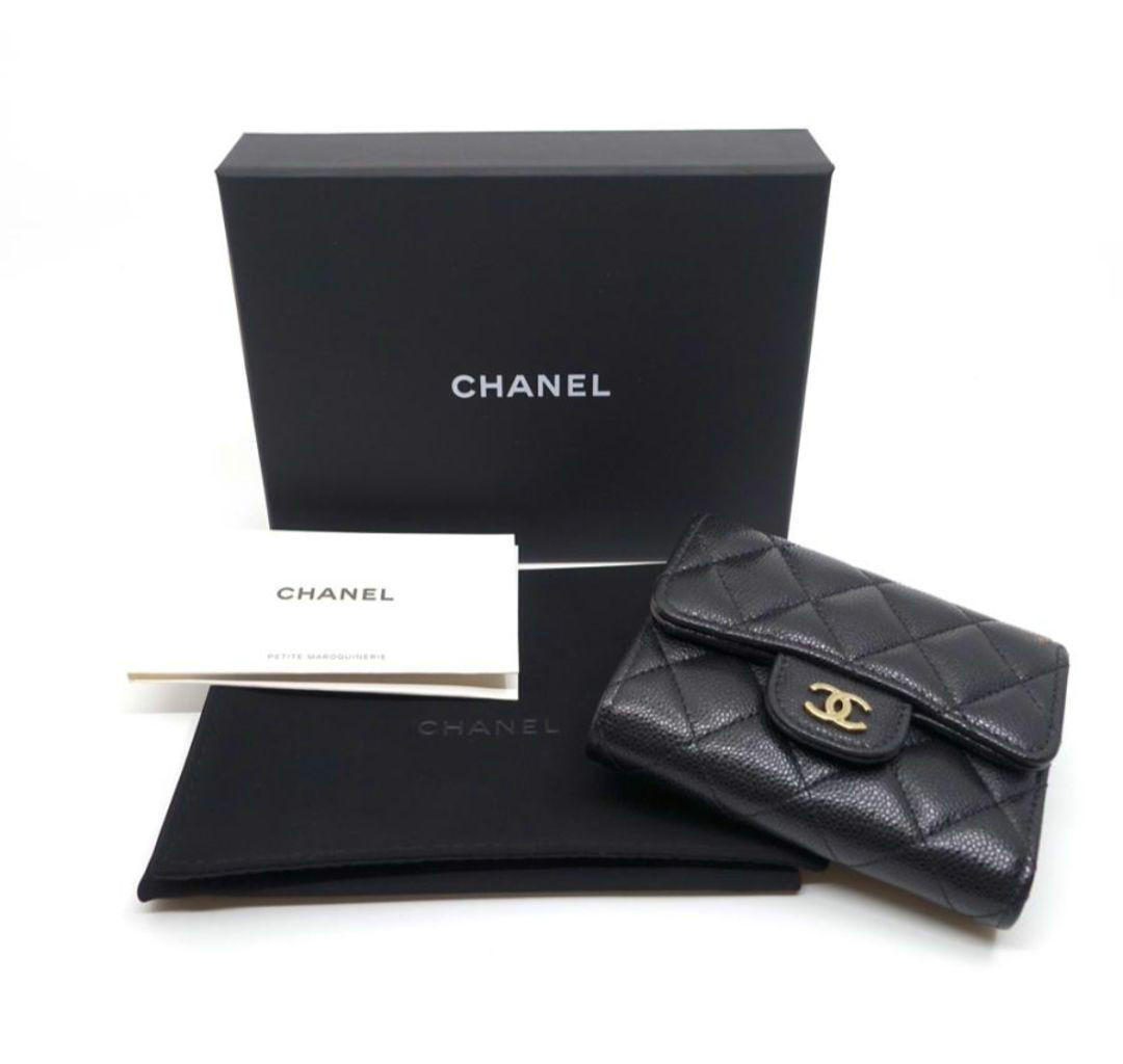 ちよ☆様　シャネル マトラッセ 三つ折り AP0229B キャビアスキン
