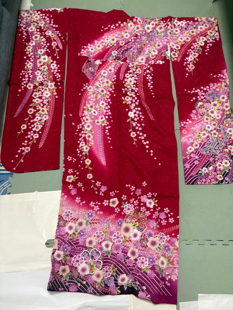 赤 花柄 振袖 着物　辻が花