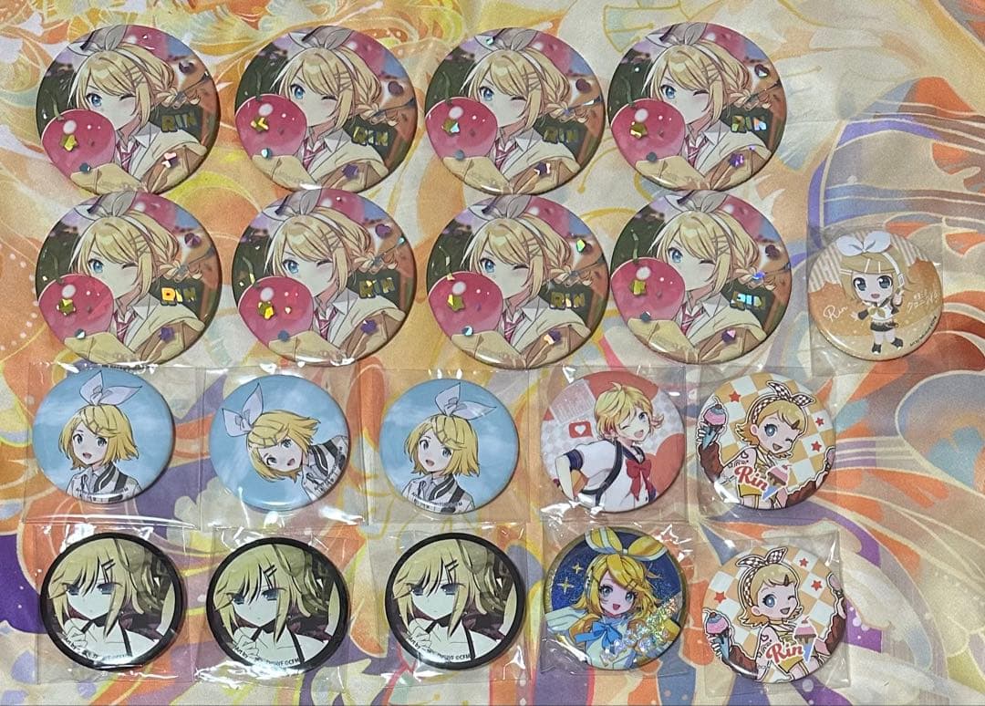 VOCALOID 鏡音リン まとめ売り　缶バッジ　ブロマイド　ポストカード