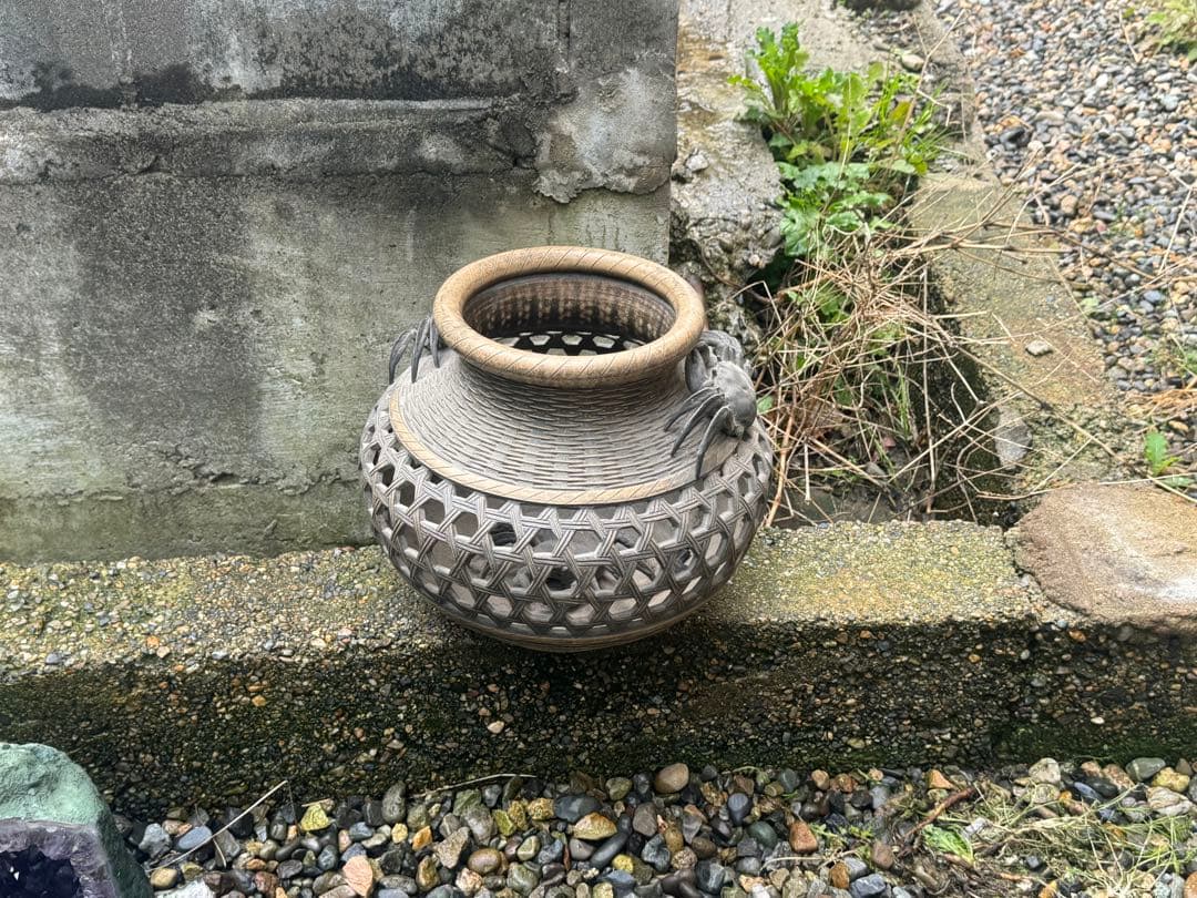 ‼️最後の値段‼️激安します‼️4/16①‼️唐物買取‼️名前有り‼️白泥製の透かしの花瓶‼️