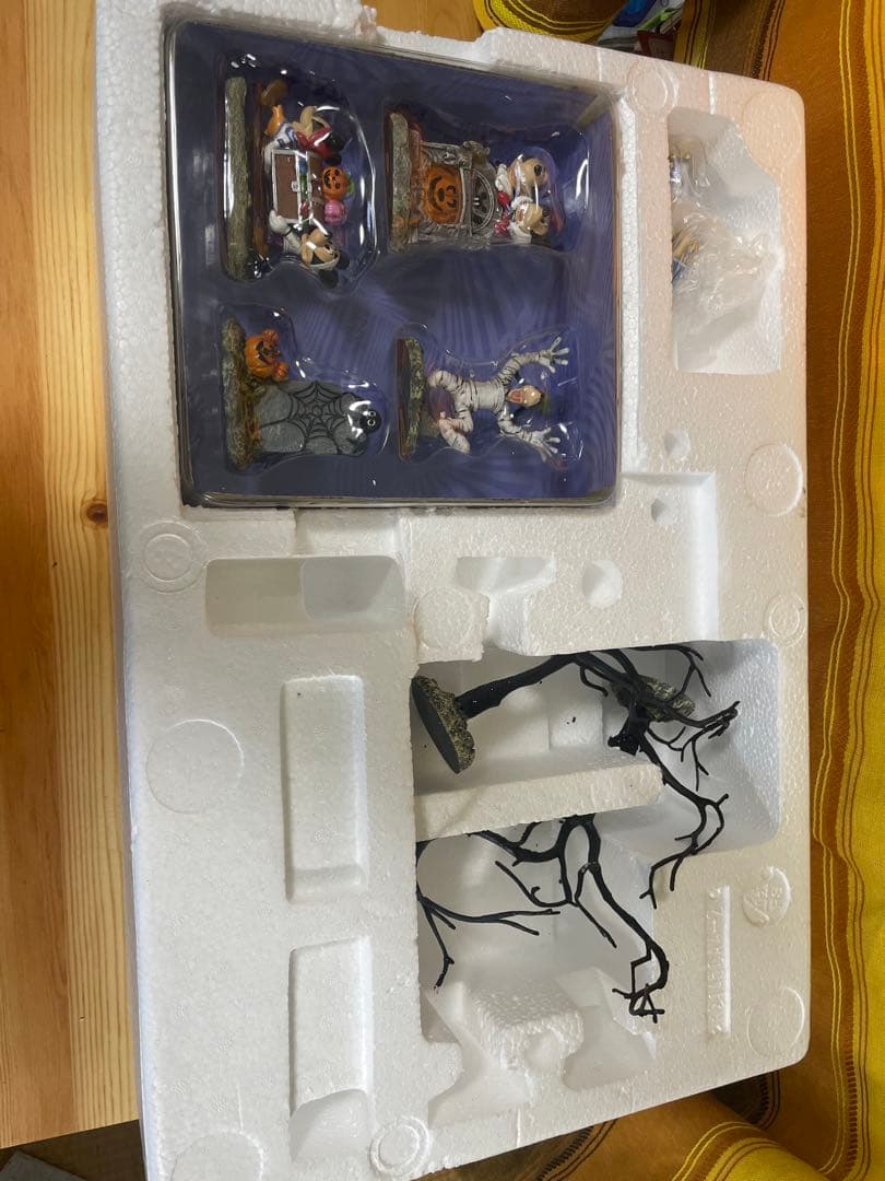 ディズニー ハロウィン ビレッジ 12ピースセット　Disney