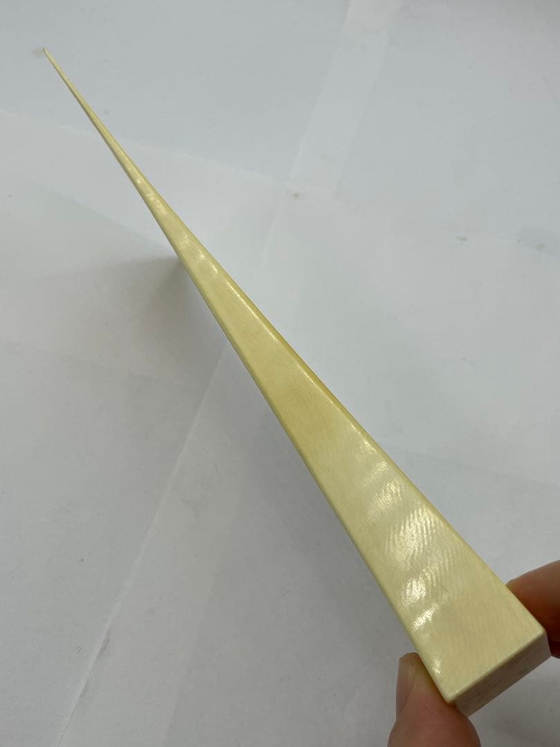 ヴィンテージ  天然素材　バチ　重さ約　112.5g　#724