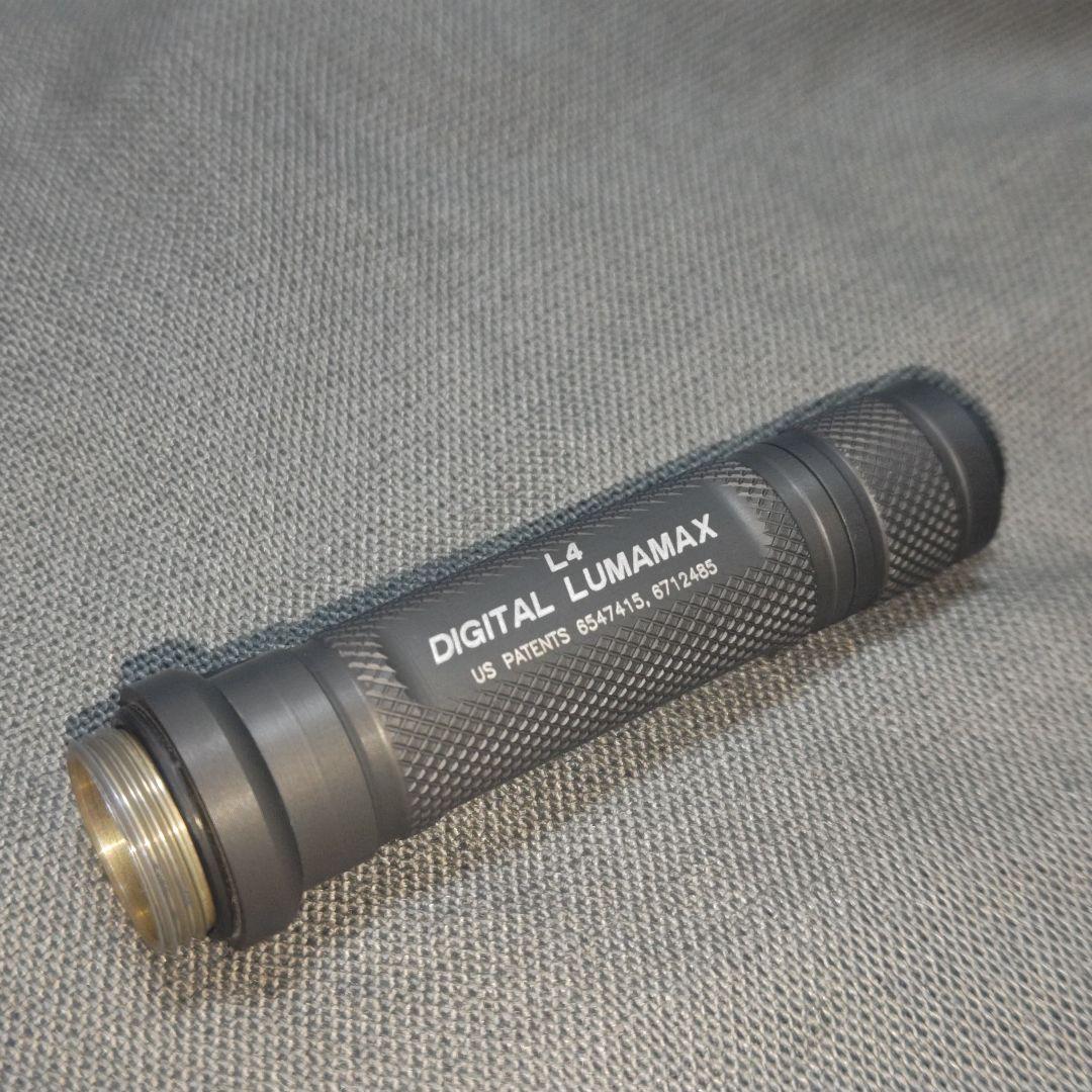 ネコ　SUREFIRE E2系　実物ボディ、スイッチ　M600互換