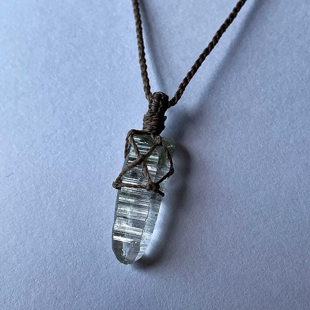 ヒマラヤ水晶 ガネッシュヒマール ＊ マクラメペンダント ネックレス 35