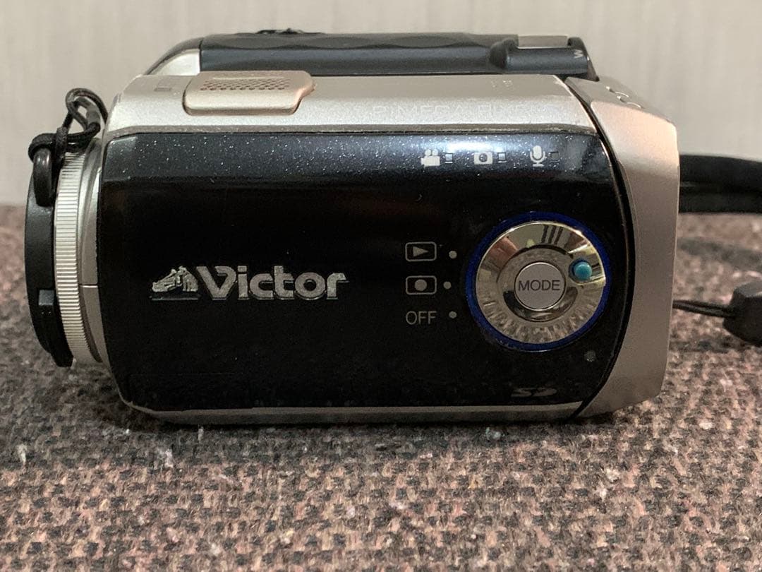 ビクター　HDD ビデオカメラ　GZ-MC200