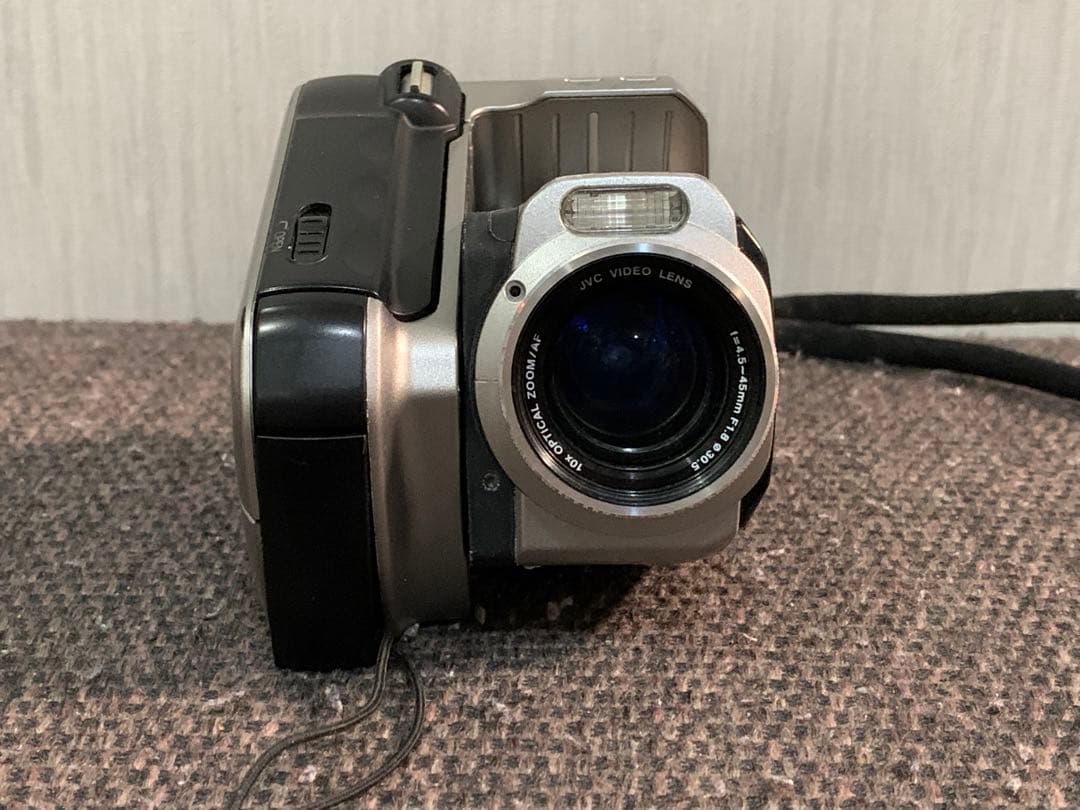 ビクター　HDD ビデオカメラ　GZ-MC200