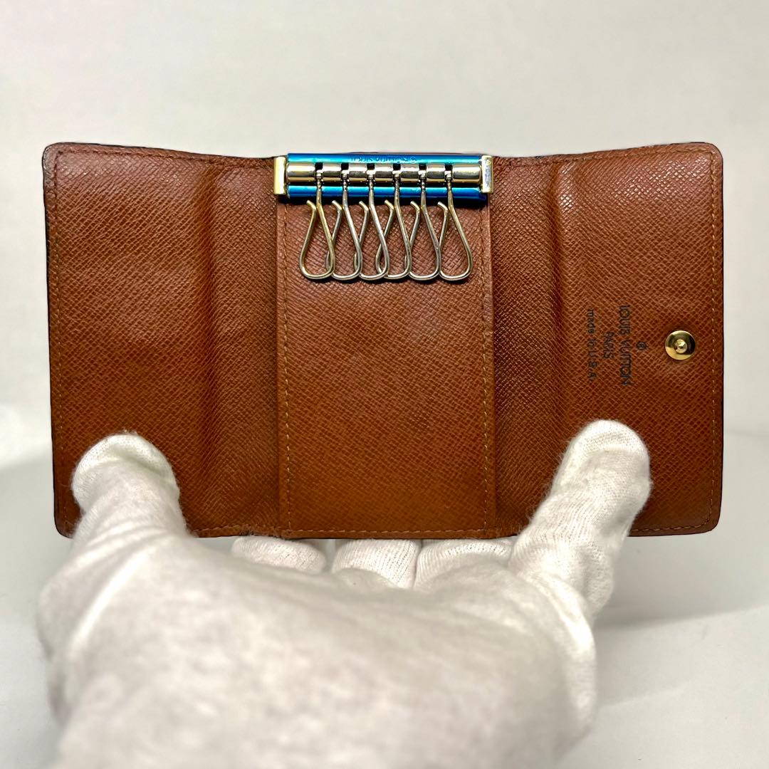 【新品同様】ルイヴィトン　モノグラム　6連キーケース