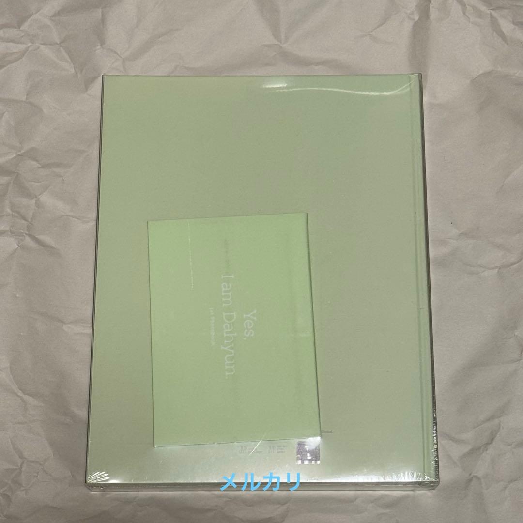 ⭐*︎様 ダヒョン Yes, I am Dahyun. green 写真集 TW