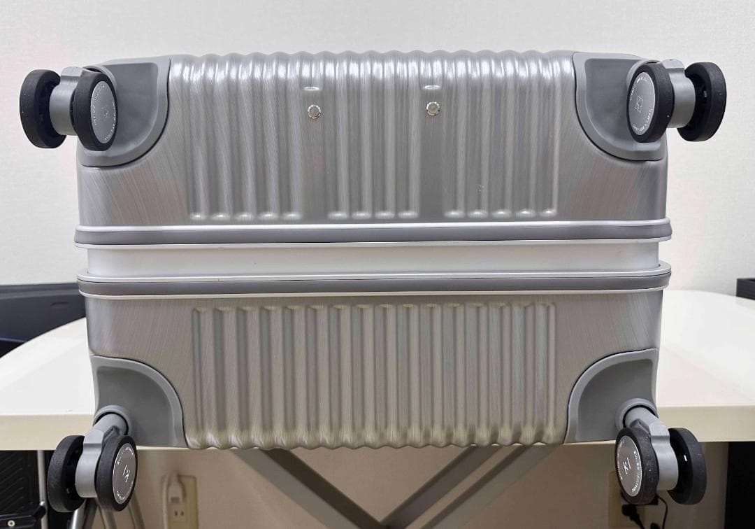 新品 ★ スイスミリタリー スーツケース 105L シルバー 28インチ