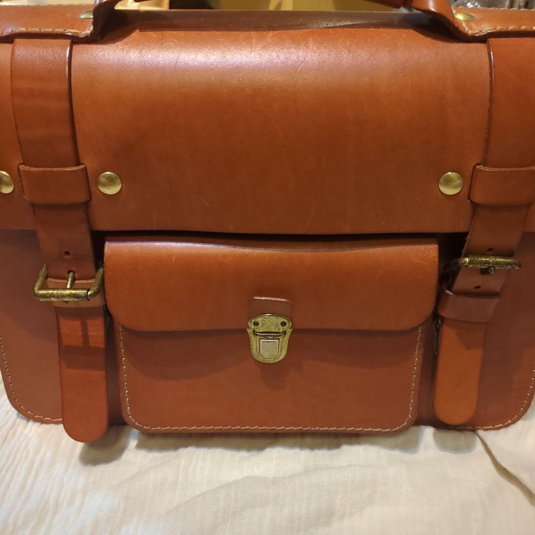 【メルカリ歳価格】HERZ サッチェルバッグ