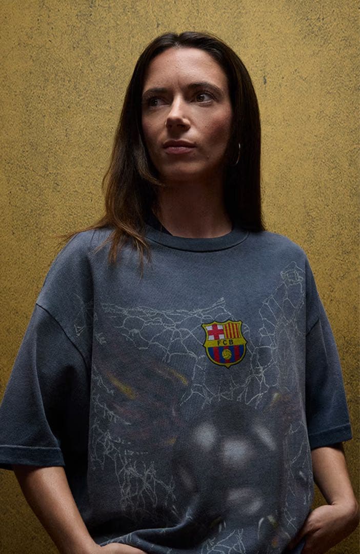 cactus jack バルセロナ コラボ Tシャツ Travis Scott