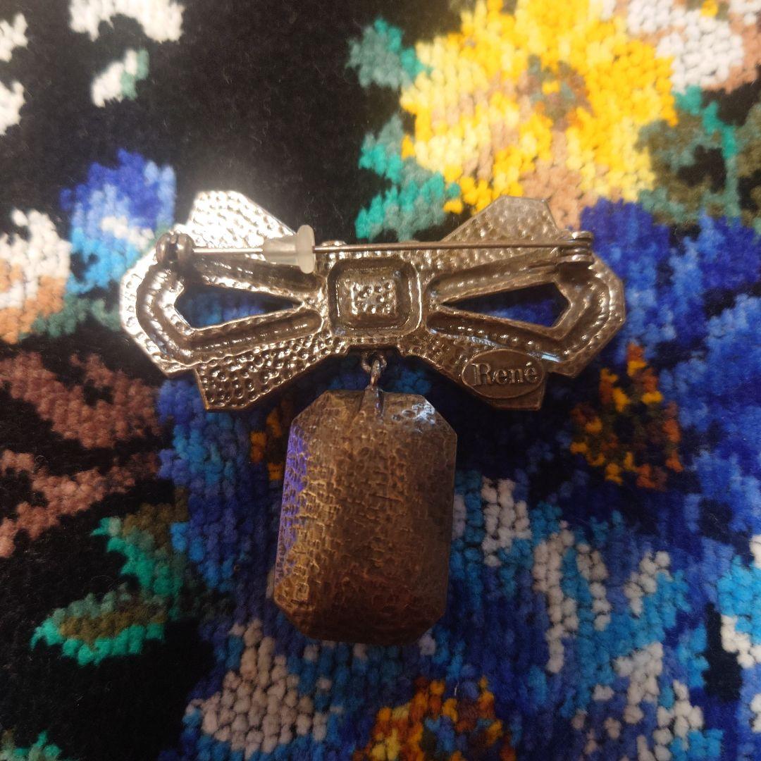 René リボンモチーフブローチ　アンティーク加工