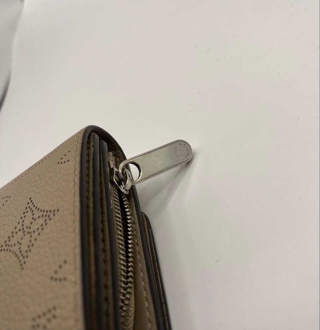 ポルトフォイユイリス コンパクト マヒナ 二つ折り財布 M62541