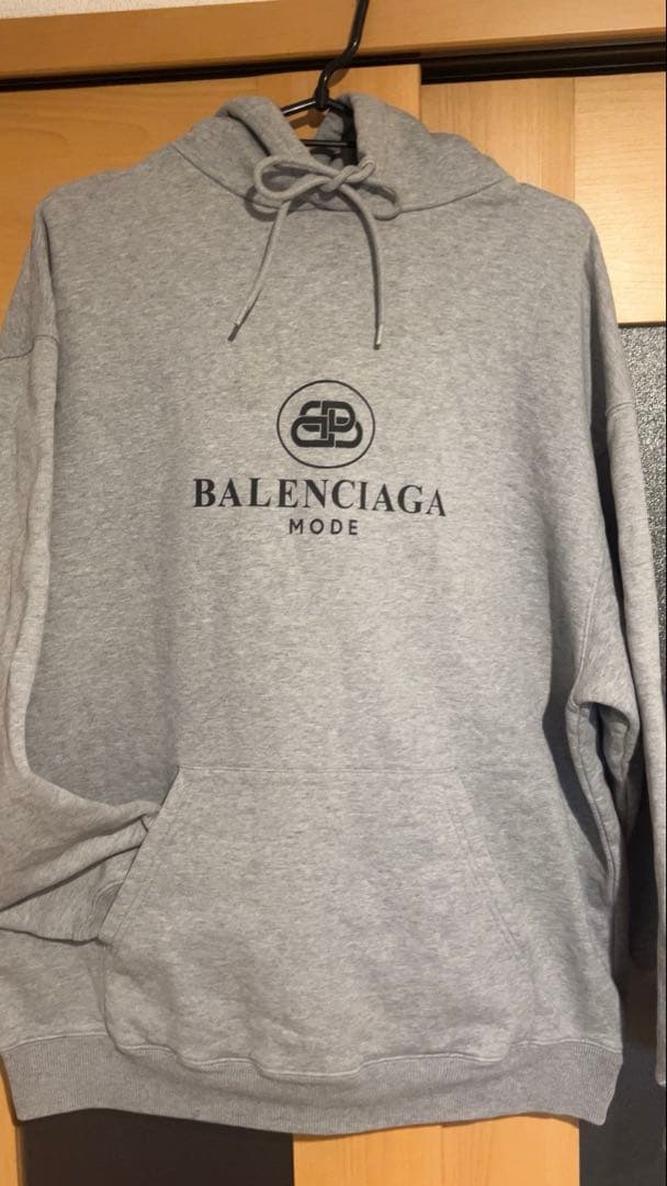 最終値下げ1/25(日)までの出品バレンシアガ!BBパーカーオーバーサイズS美品