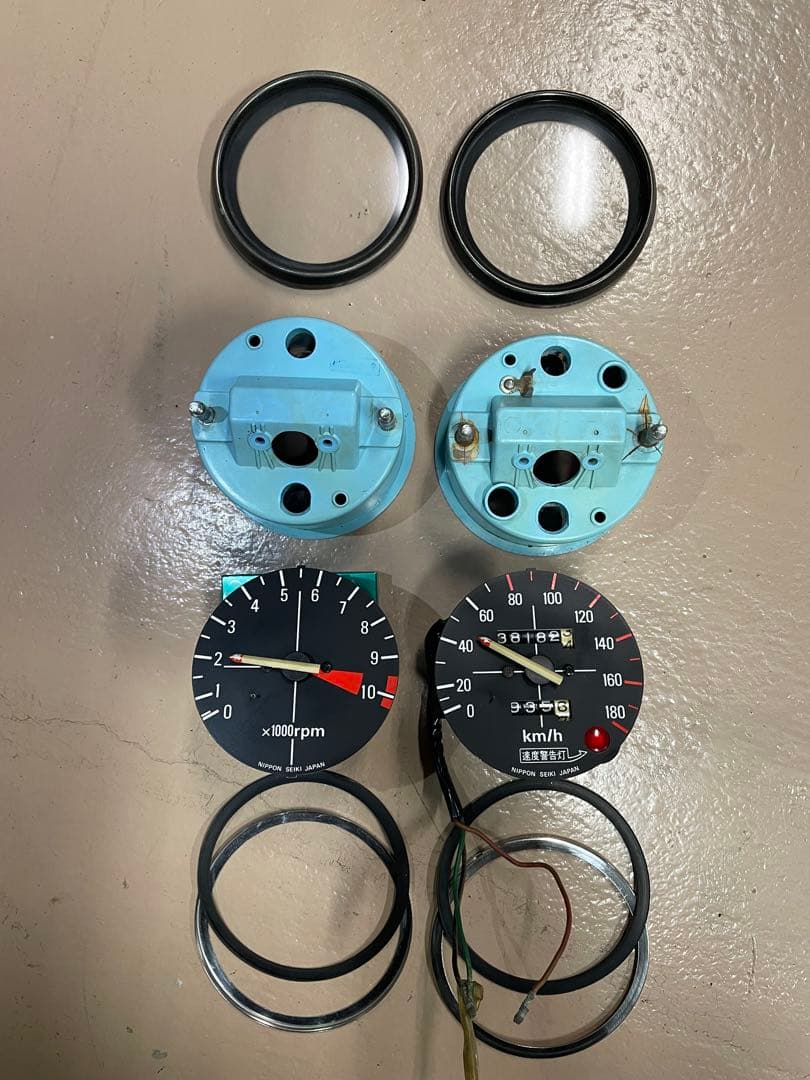 CB750F純正メーター、ジャンク、は部品取り