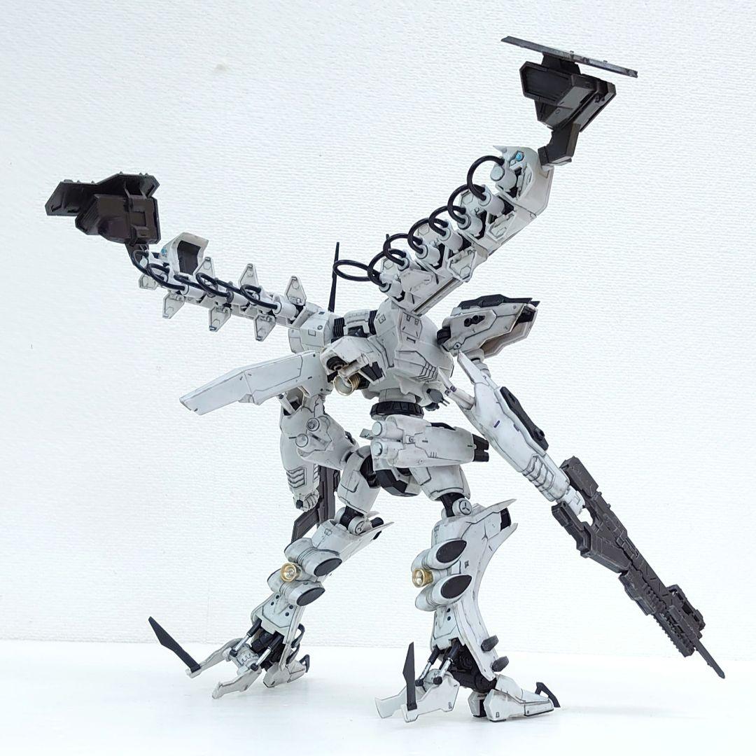 コトブキヤ アーマードコア　ラインアークホワイトグリント　プラモデル 完成