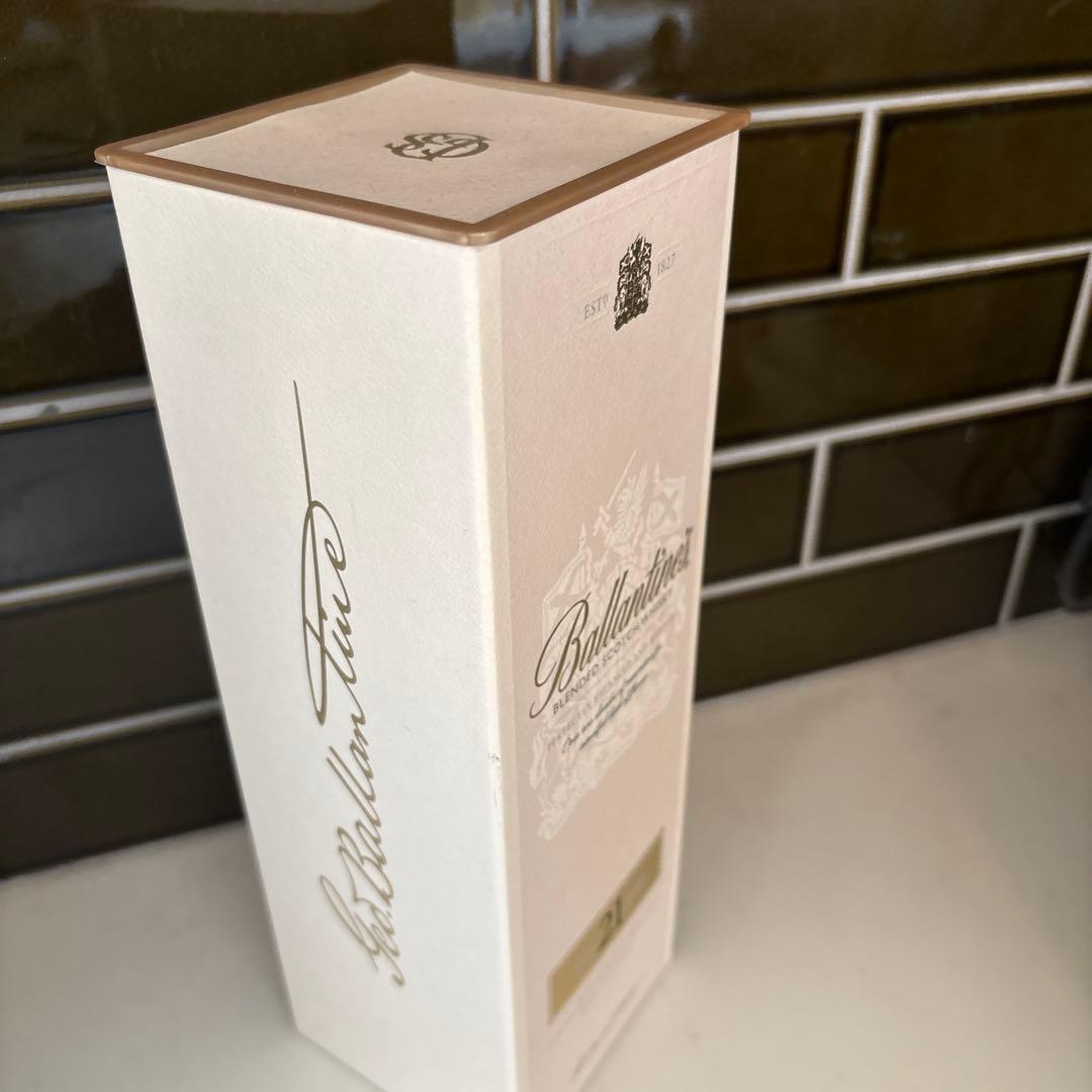 ウイスキー Ballantine's 21 Blended Scotch Whisky
