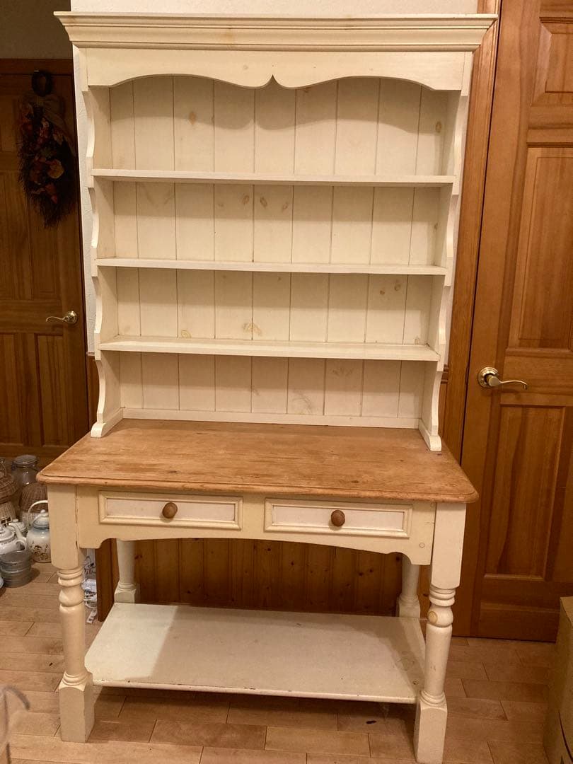 カントリー風木製棚付きテーブル幅105cm(上部：飾り棚) 上下セット販売です。