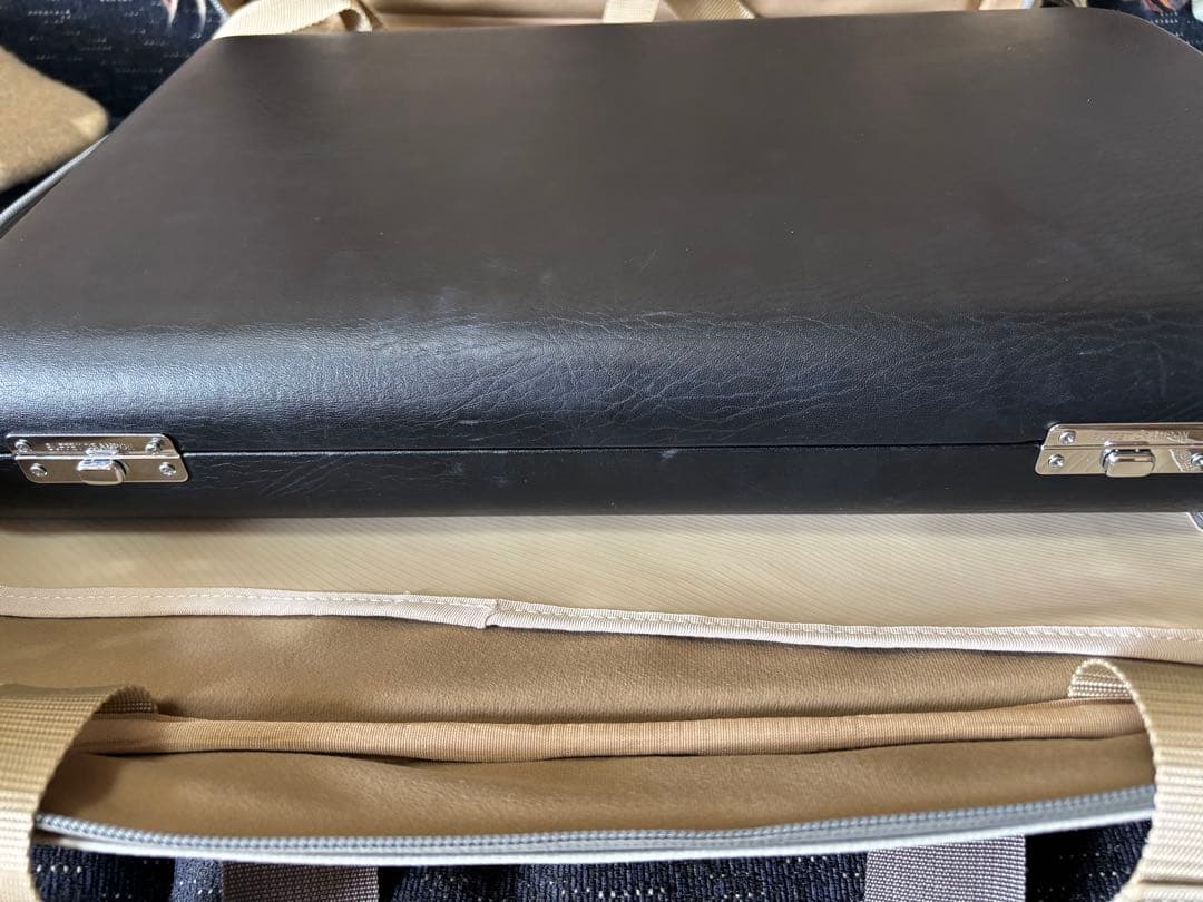 クラリネットダブルケース ナホック　クランポン