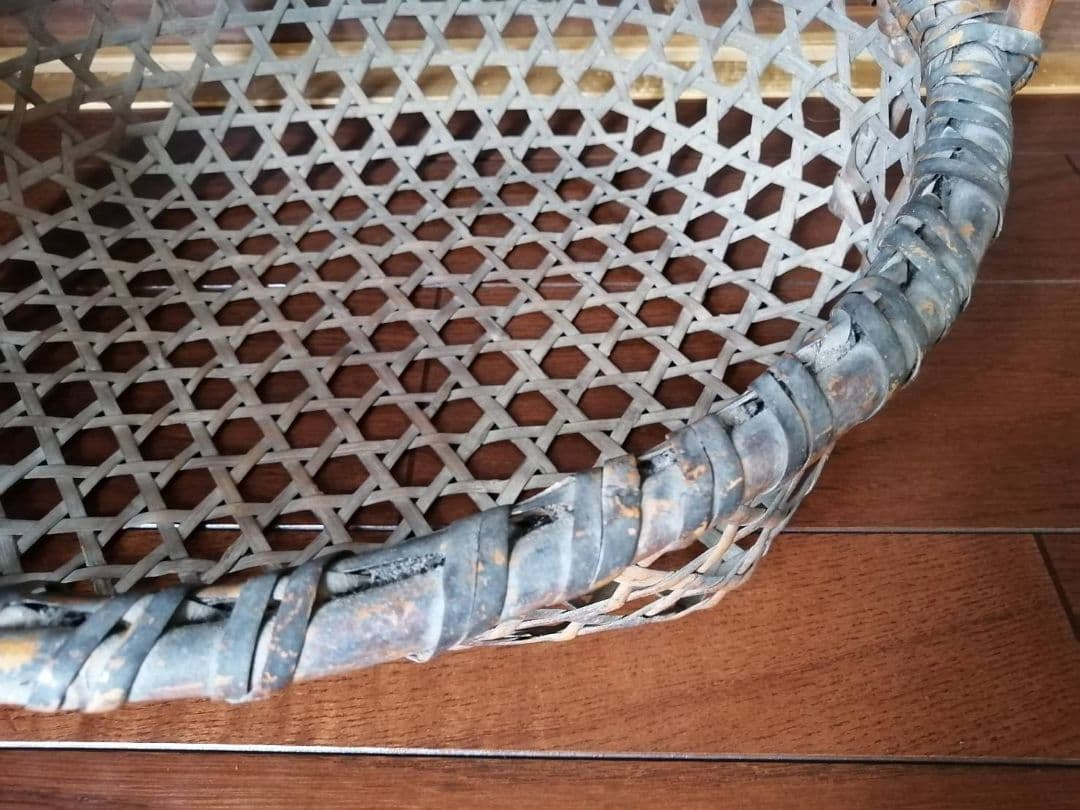 古い手付きの摘み菜籠　「野の籠展」案内状付き