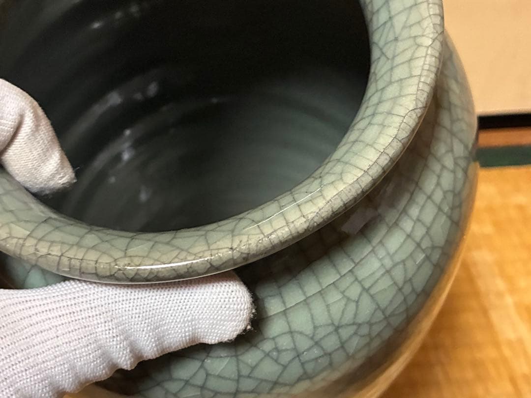 ひび割れ模様の青い花瓶 壺 花入 中国？