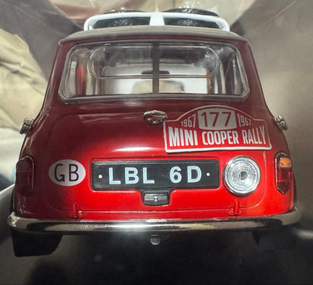 Mini Cooper 1:18 スケールモデル 177