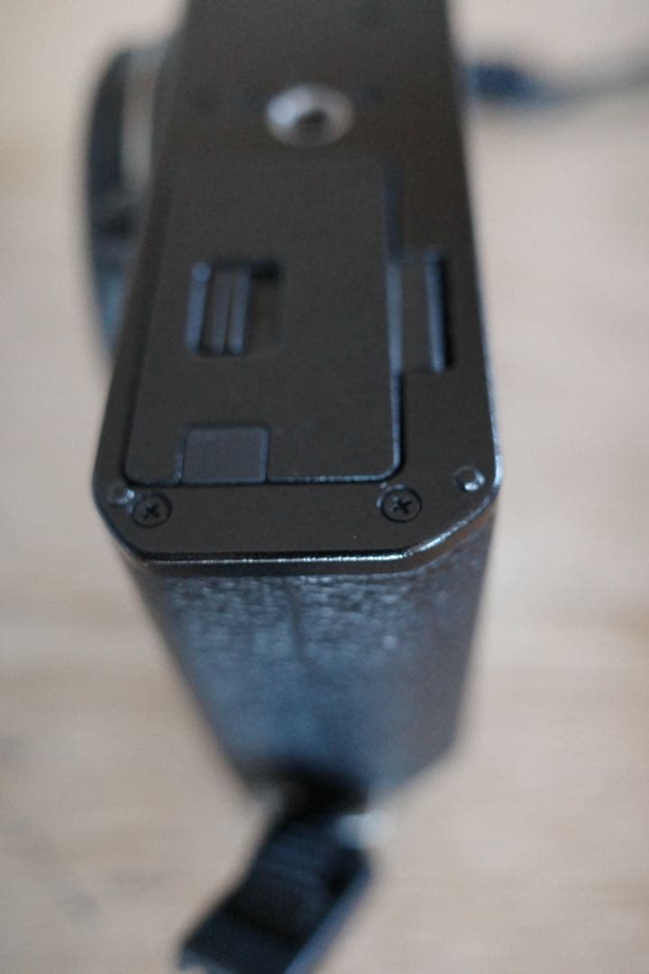 【美品】Fujifilm X-E4 ミラーレス一眼 本体