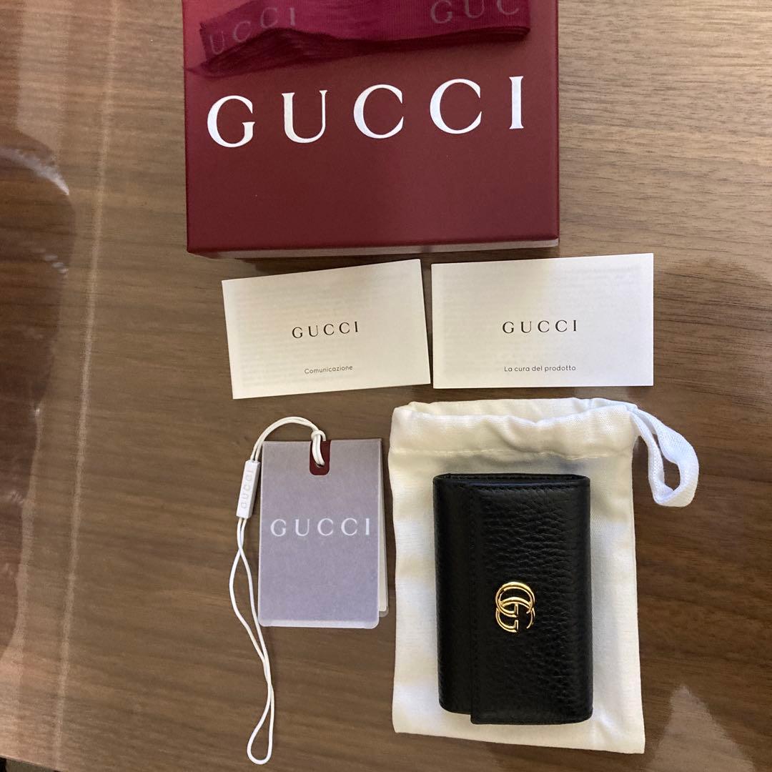 GUCCI ブラックレザーキーケース