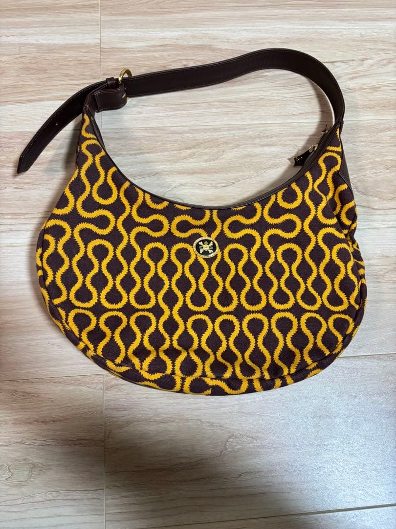 ヴィヴィアンウエストウッド　ヴィンテージスクイグル バナナバッグ　ワンショルダー