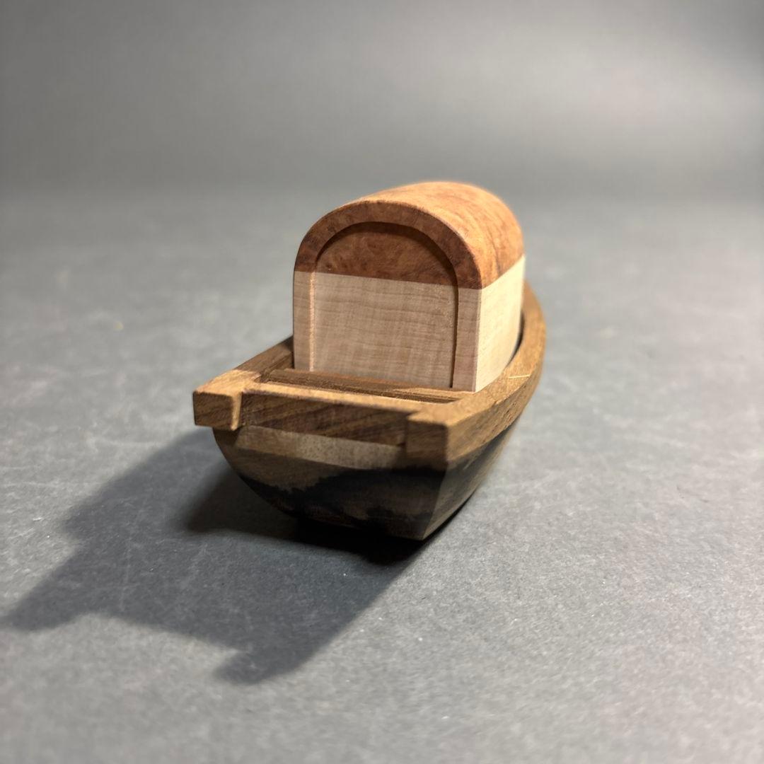 一徳　木地寄　舟　香合　共箱　黒柿等