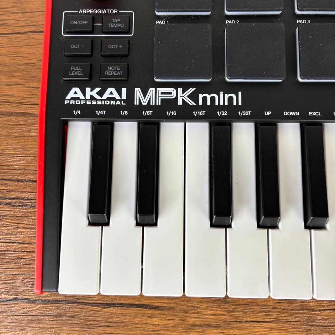 【美品】AKAI MPK mini MIDIキーボード