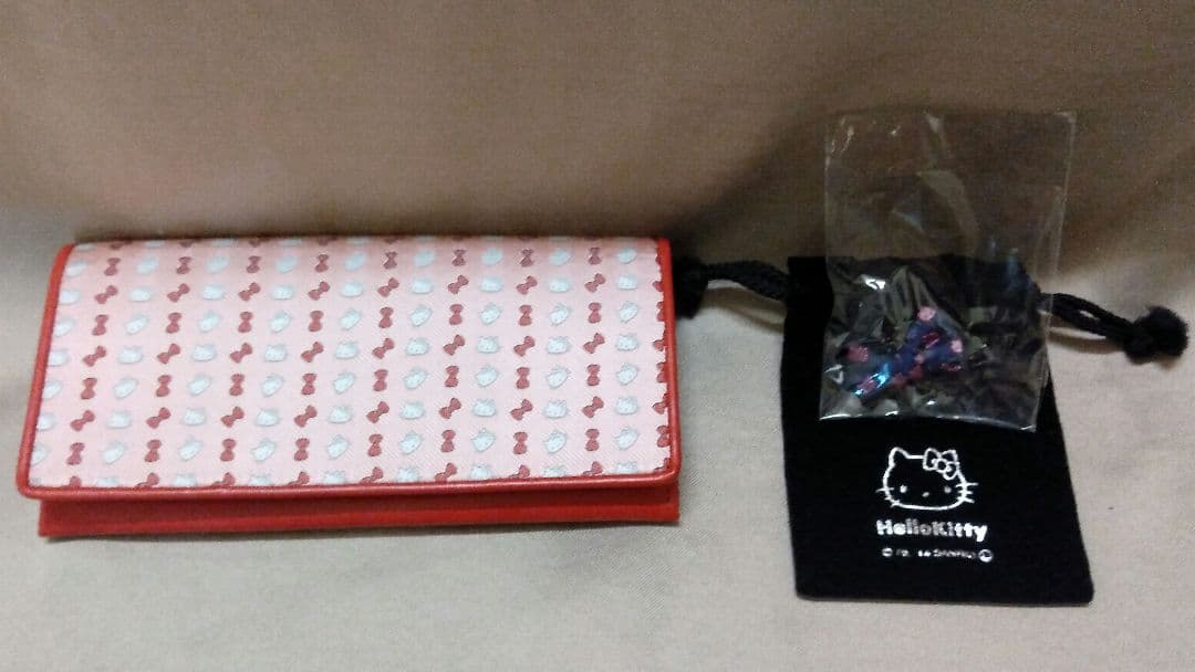 ☆超レア品　新品　キティ財布　おまけ付き