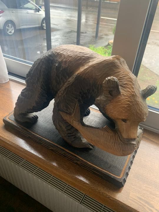 アイヌ　熊の木彫り