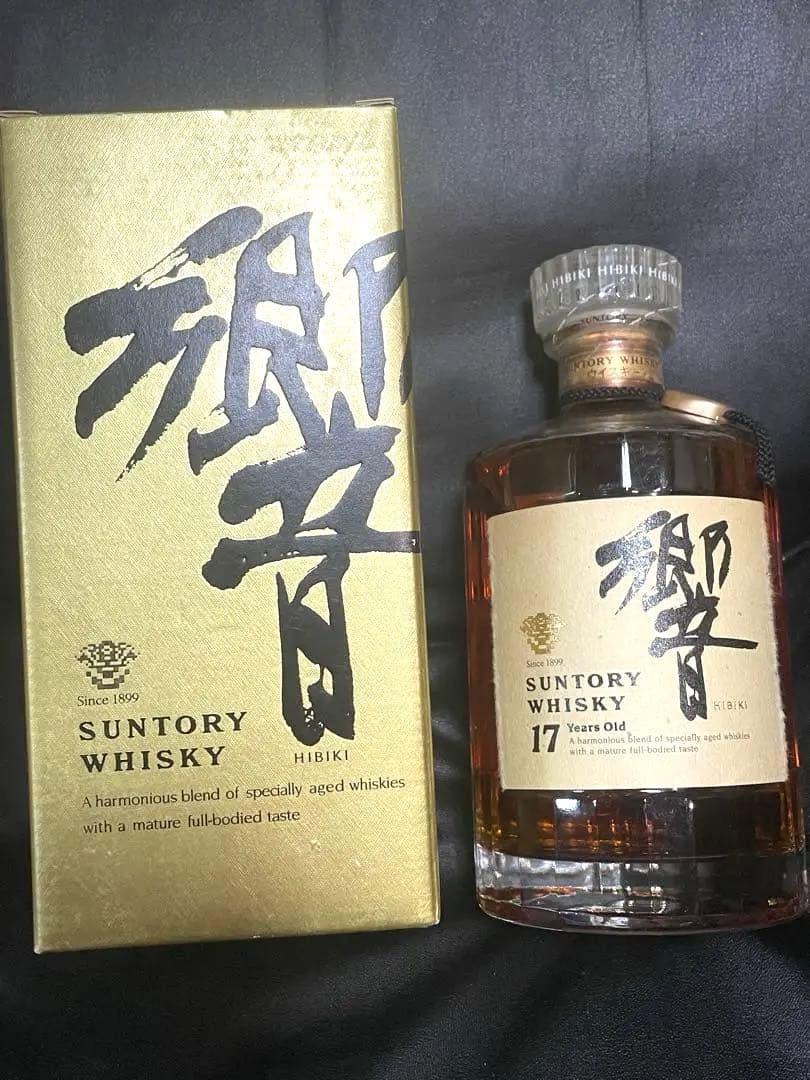 サントリー 響 17年 700ml 43% 未開封　裏ゴールドラベル　自宅保管品