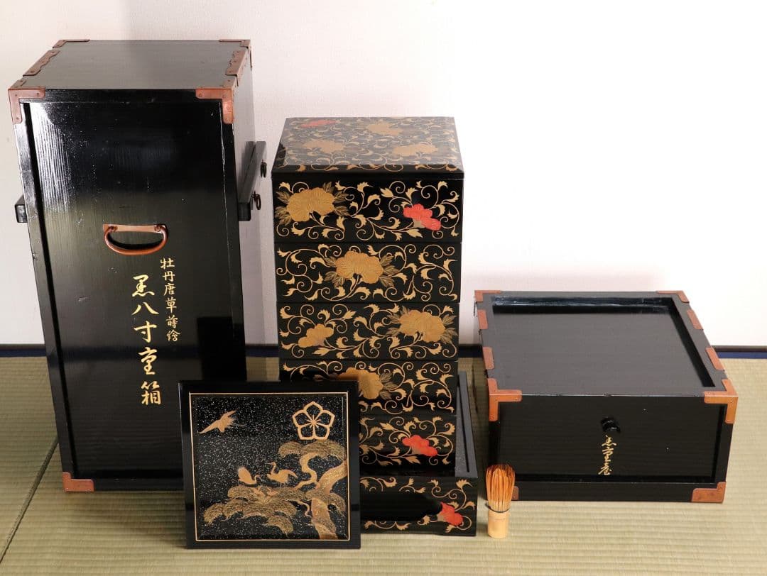 時代 牡丹唐草金蒔絵 黒塗 梨地 五段重 重台 桔梗紋 松鶴 共箱【MA120】